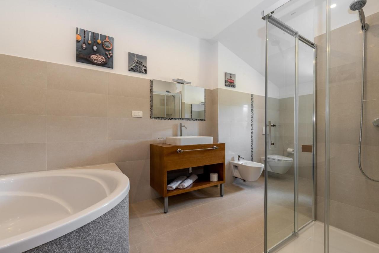 Hotel Tomazici Santalezi Dış mekan fotoğraf